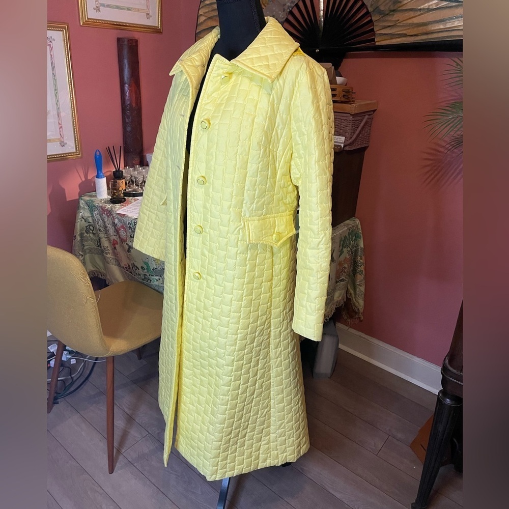 Vintage Mid century yellow puffer pea coat Fits like a small Label is Spindrift